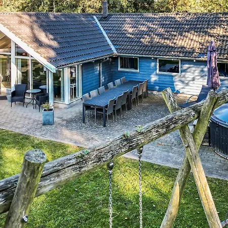 Stunning In Vaeggerlose With Sauna *