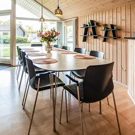 Stunning In Vaeggerlose With Sauna Hébergement de vacances *