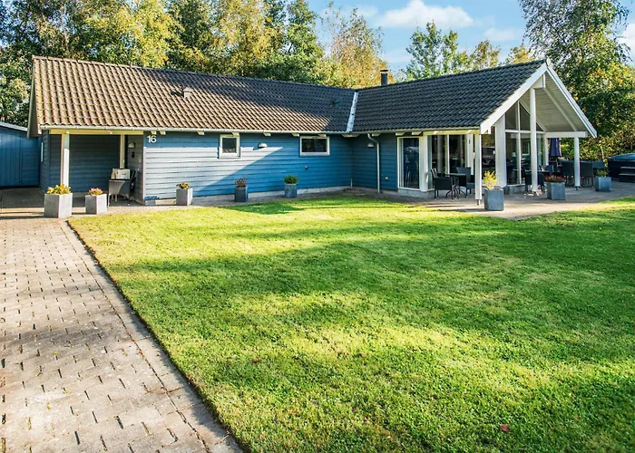 Stunning In Vaeggerlose With Sauna *